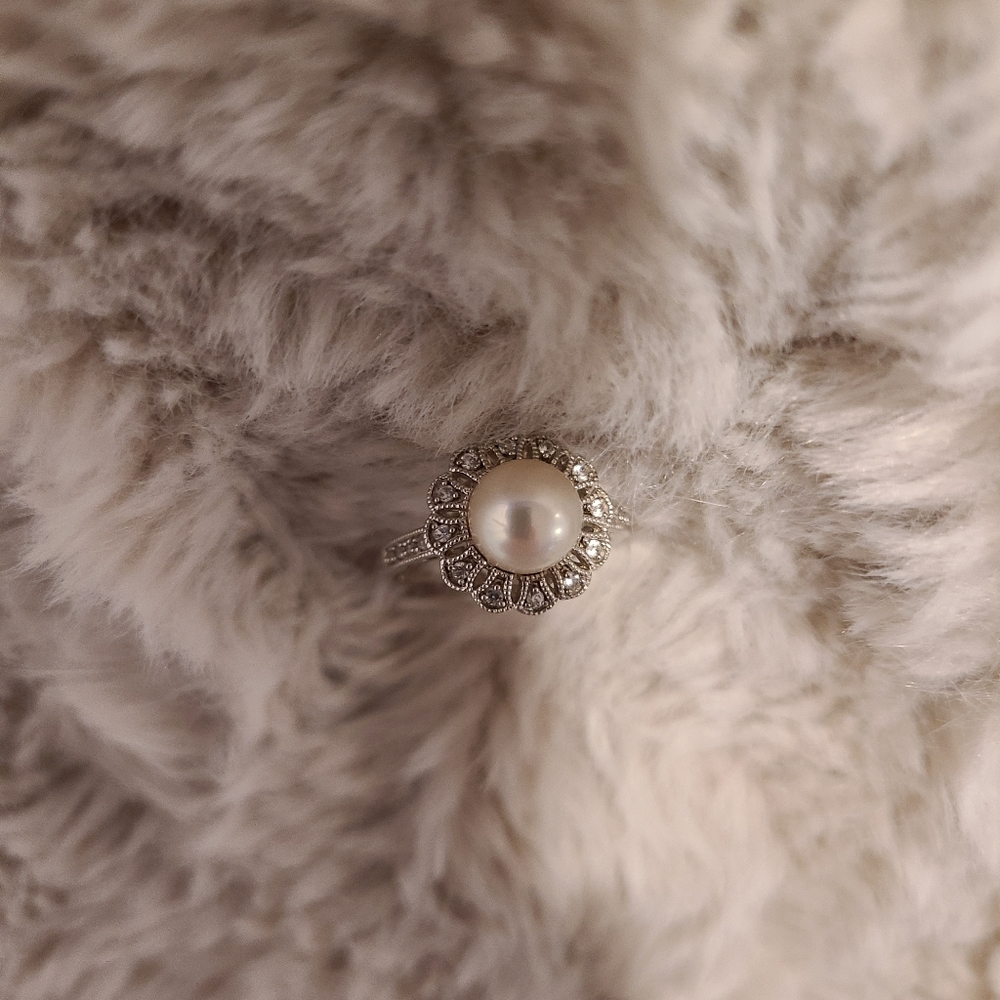 Pearl ring